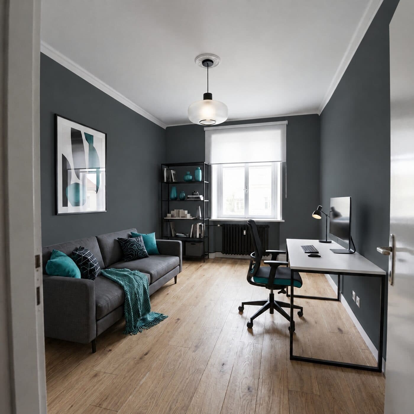 Arbeitszimmer mit Wänden in Anthrazit